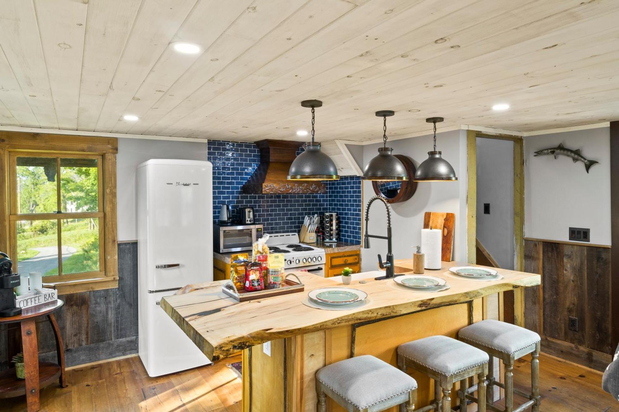 Cozy Two Bedroom Home On Canandaigua Lake Rushville Bagian luar foto