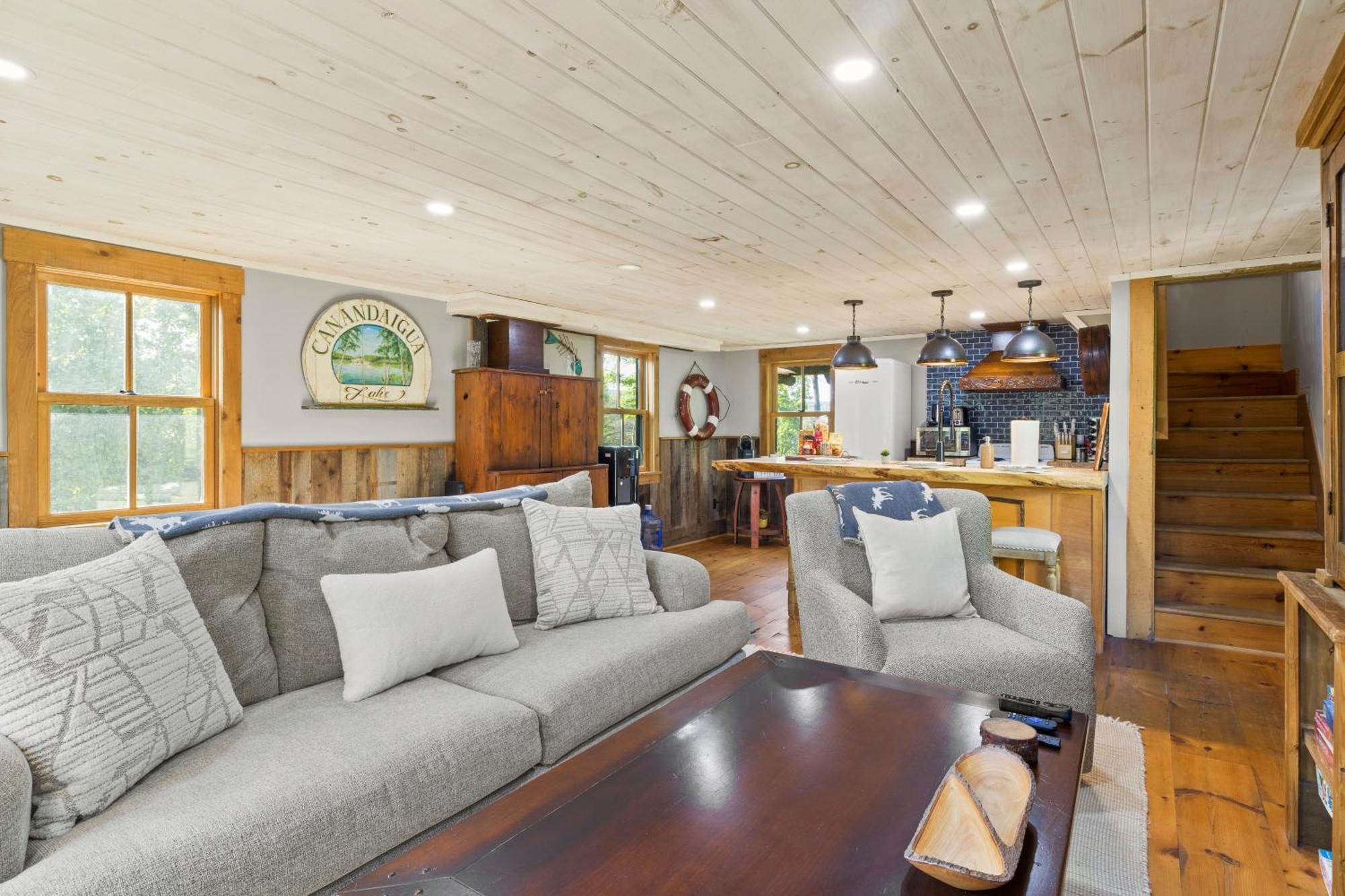 Cozy Two Bedroom Home On Canandaigua Lake Rushville Bagian luar foto