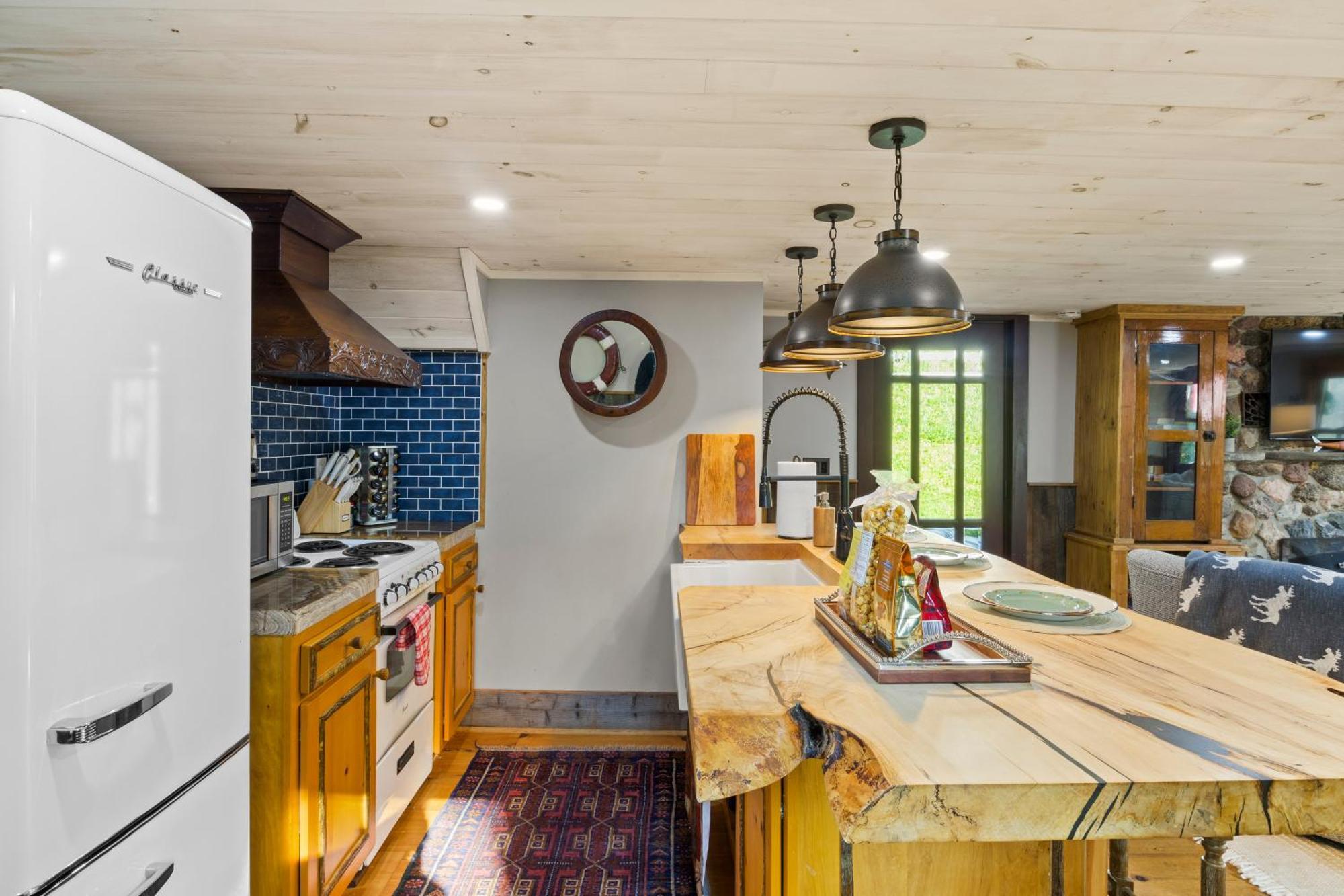 Cozy Two Bedroom Home On Canandaigua Lake Rushville Bagian luar foto